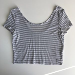 American Eagle Cropped Short Sleeve Top